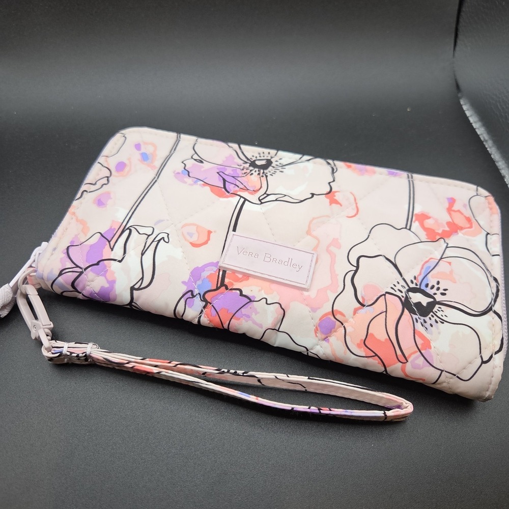 Vera Bradley RFID Zip Around Wristlet Wallet Pink Floral Quilted Travel Clutch